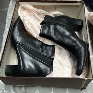 Bandolino Womens shoes